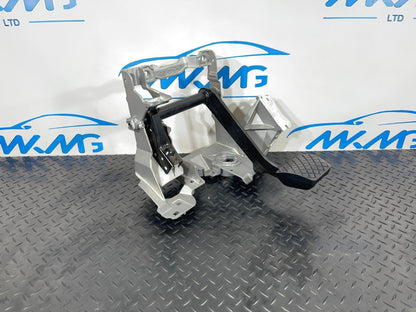 16-19 AUDI A4 B9 GENUINE AUTOMATIC GEARBOX BRAKE PEDAL & FRAME 8W2723140