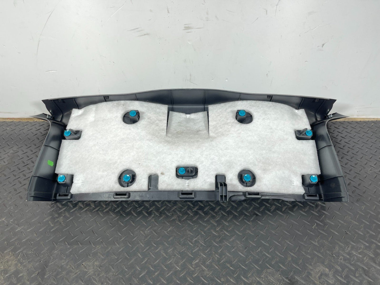 12-18 MERCEDES A-CLASS W176 GENUINE BOOT LID COVER TRIM PANEL A1767400070