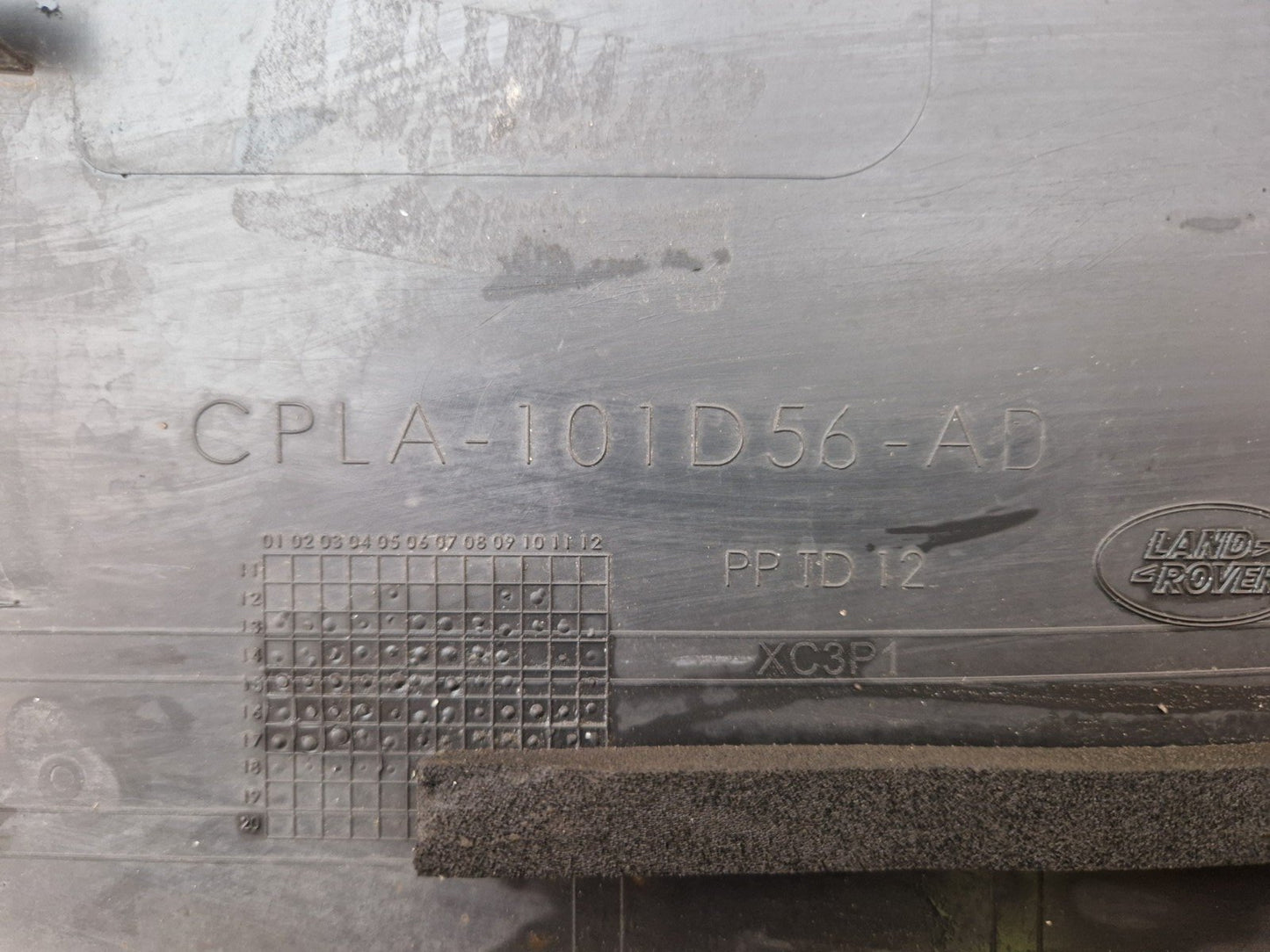 17-ON LAND ROVER DISCOVERY L462 RIGHT DRIVERS SIDE SKIRT SILL CPLA-101D56-AD