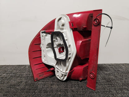 2010 Skoda Yeti MK1- 5L Genuine Rear Left N/S Tail Light 5L0945095 5L0945111