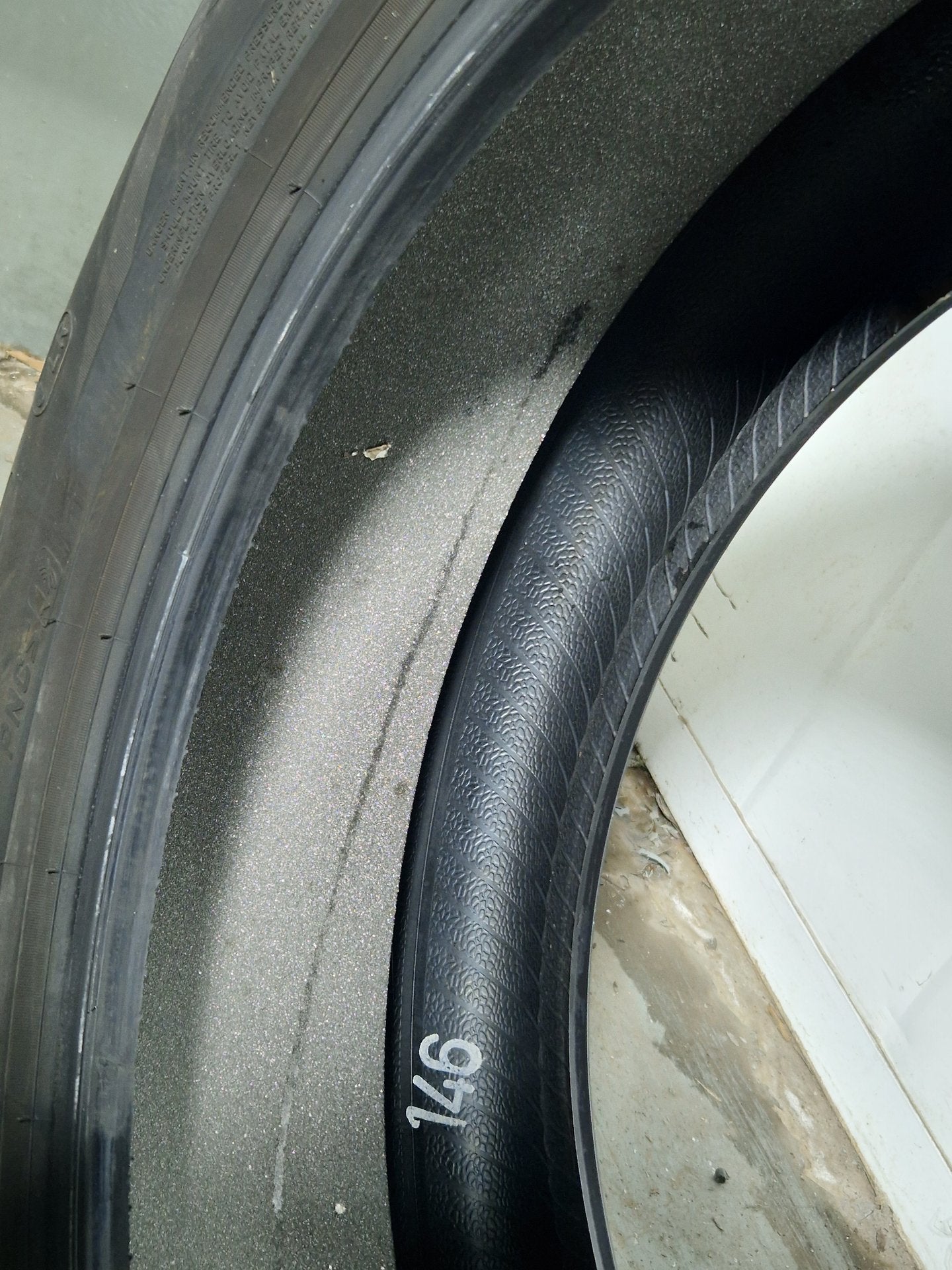 Pirelli Tyre 235/50/R20 104W Scorpion Zero Genuine ~6mm Tread