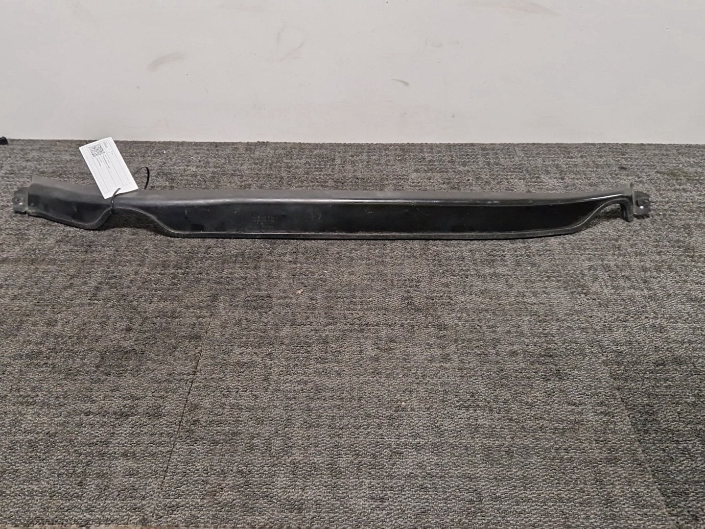 Volkswagen Golf MK7 Genuine Front Slam Panel Cover 5G0805275C 5G0806239C