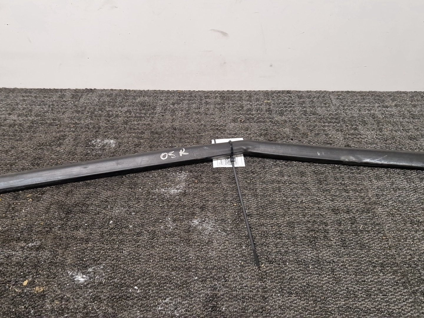 Mercedes-Benz Vito V-Class W447 Right Side Sliding Door Rubber Seal A4477310380