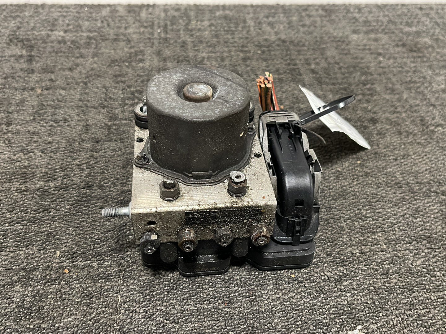 Iveco Daily MK5 2.3L Diesel Genuine ABS Pump Control Module 0265956036