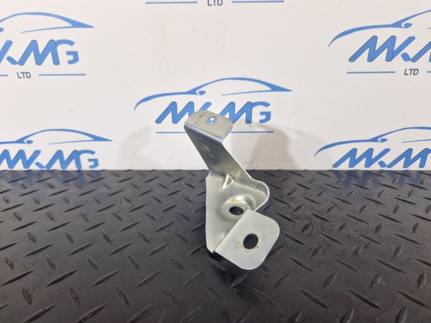 19-ON RANGE ROVER EVOQUE L551 GENUINE BUMPER HOLDER BRACKET K8D2-17B918-AB