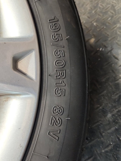 2009 Ford Fiesta MK7 (B299) 15" Alloy Wheel with Tyre 195/50/15 ~5mm 8V211007GA