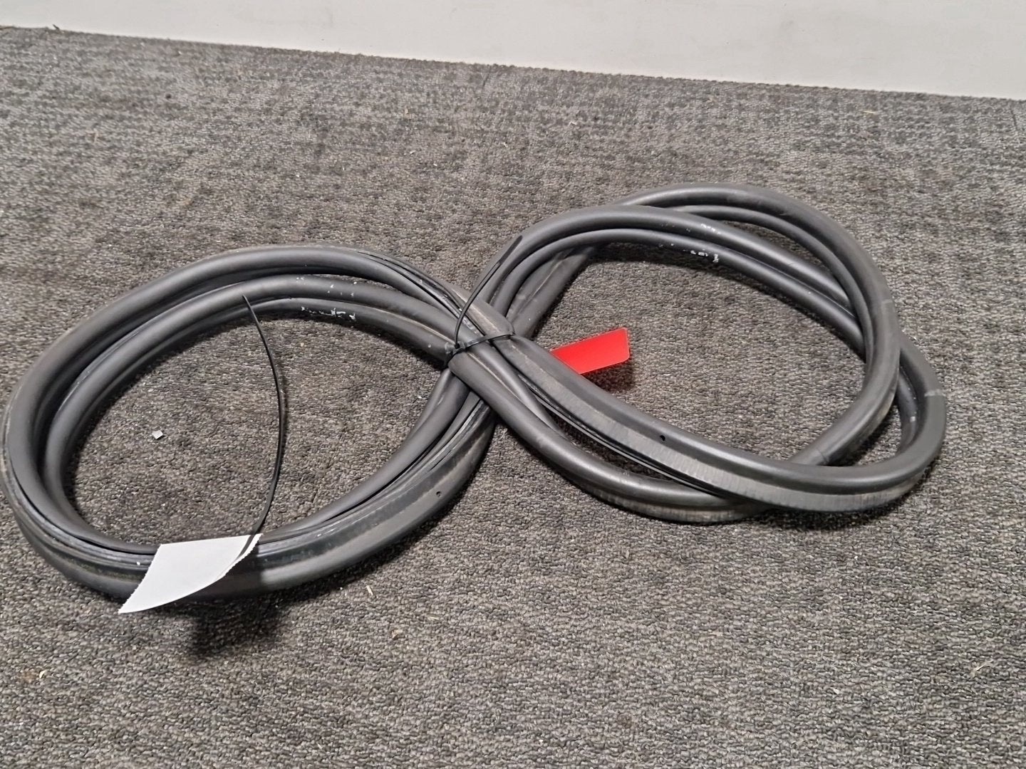 Mini Cooper F55 F57 Tailgate Rubber Seal 20677910