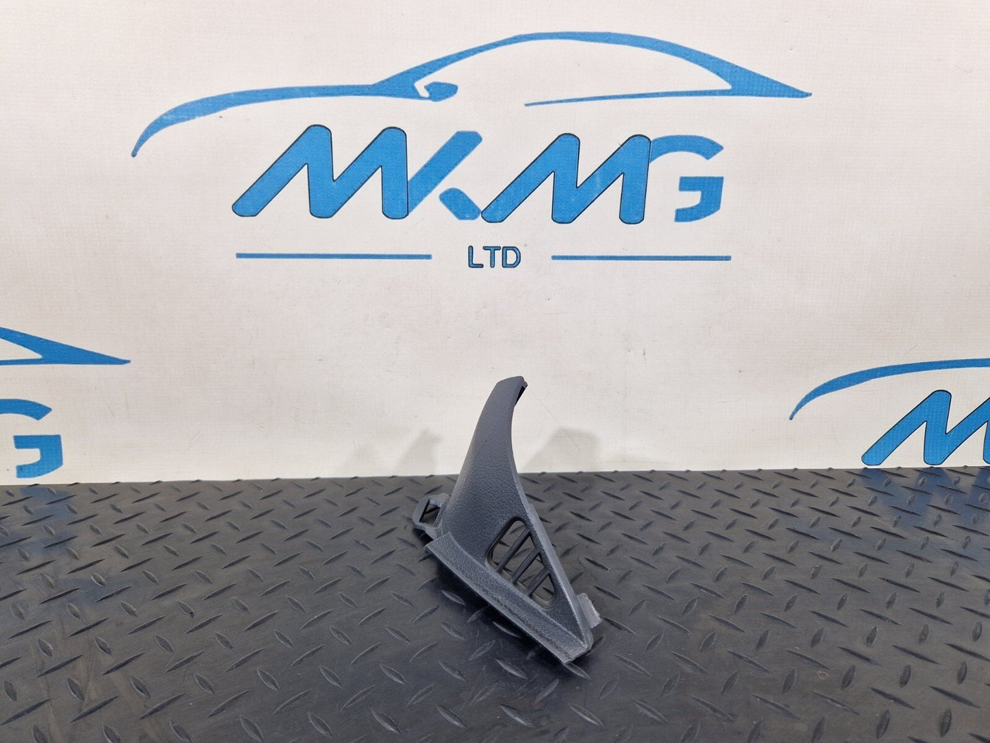 18-ON MERCEDES BENZ SPRINTER W907 W910 RIGHT UPPER DASHBOARD AIR VENT COVER TRIM