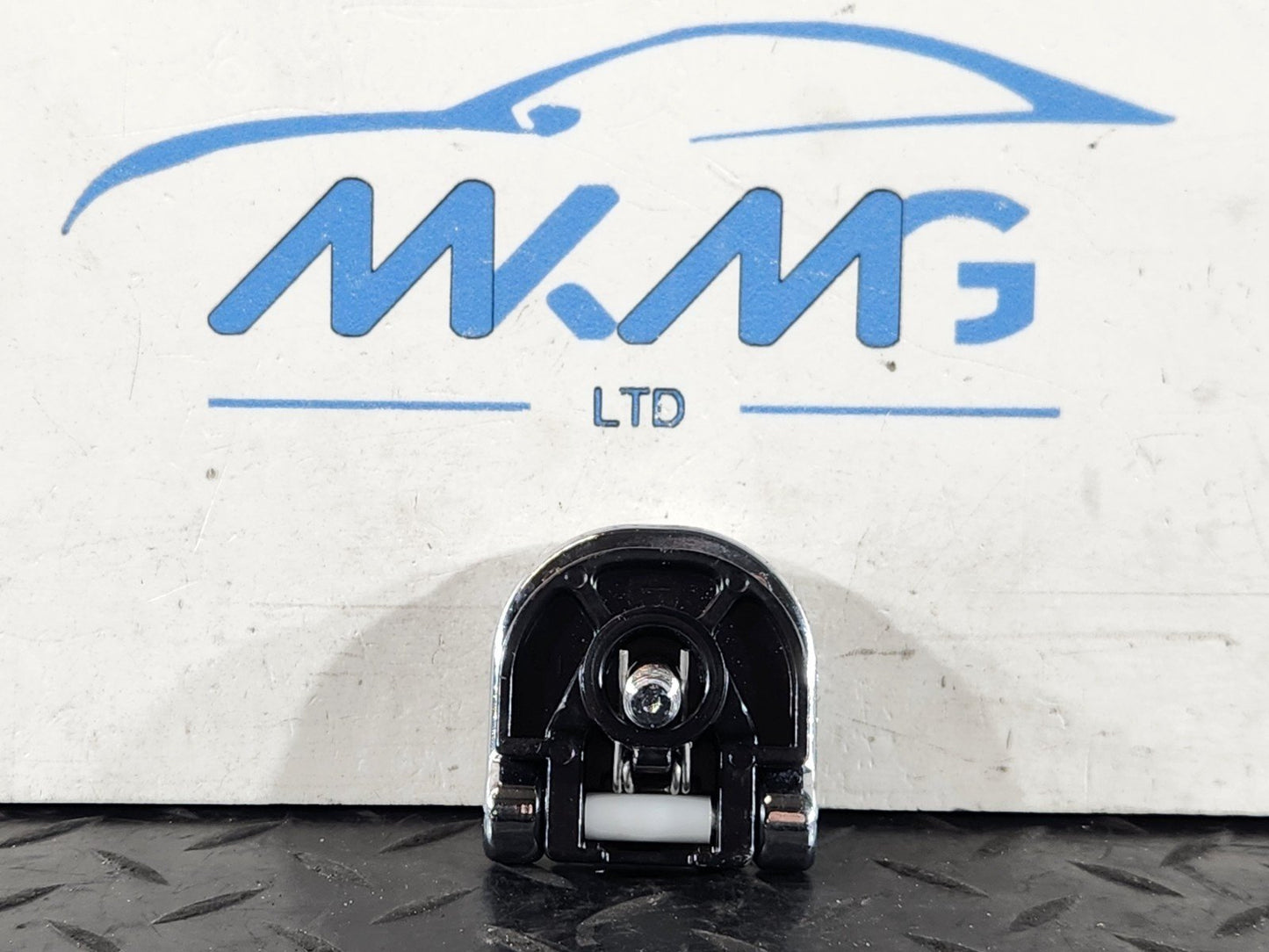 13-23 RANGE ROVER SPORT L494 BOOT COMPARTMENT FLOOR CARGO HOOK