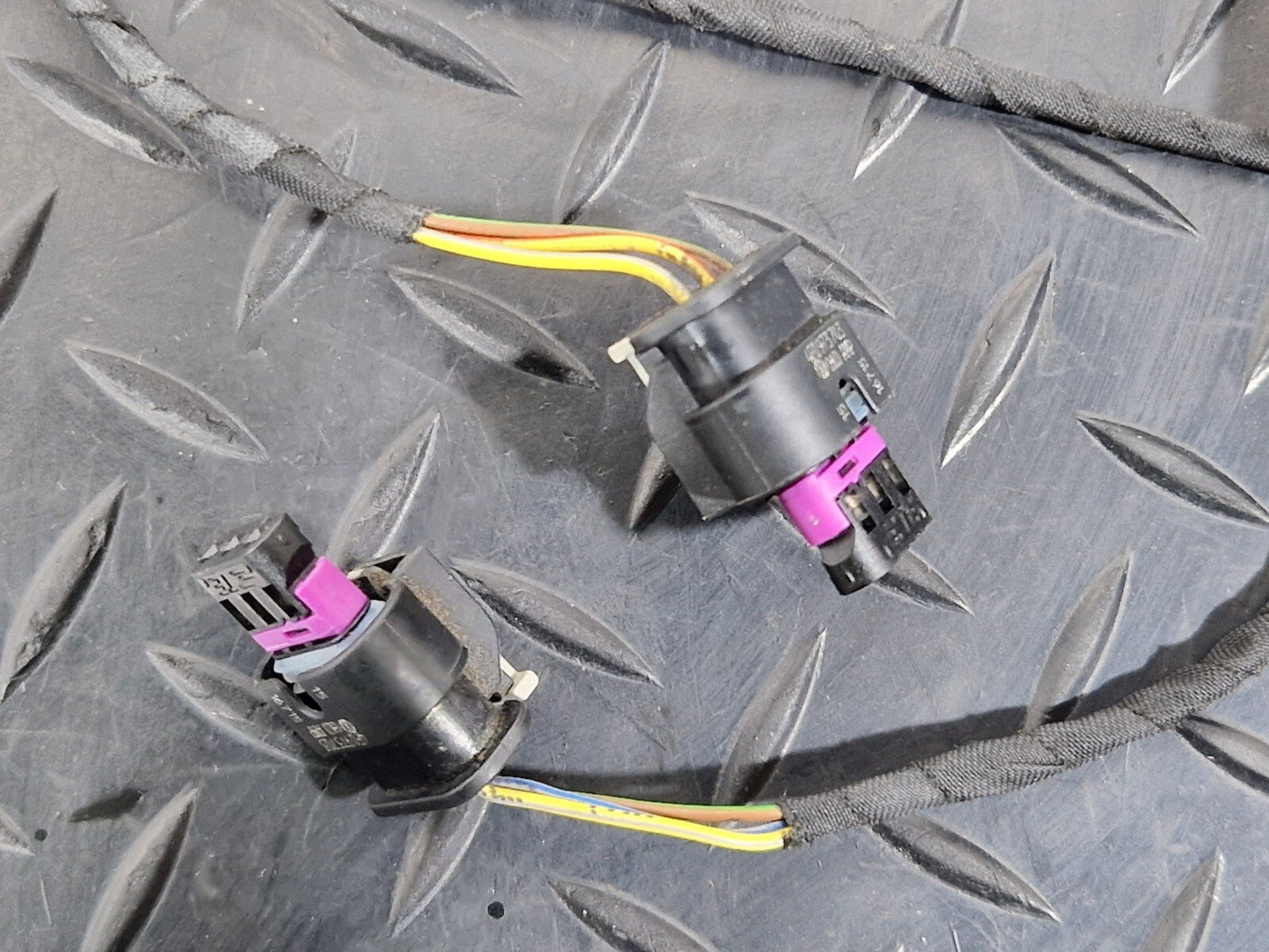 16-19 AUDI A4 B9 GENUINE REAR BUMPER PARKING SENSOR WIRING LOOM 8W0971104A