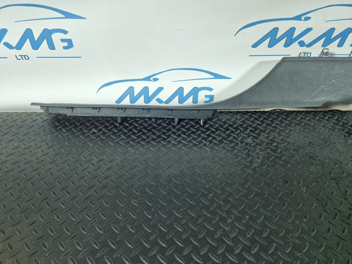 10-15 AUDI Q7 4L GENUINE OEM LOWER RIGHT DRIVER SIDE O/S SILL TRIM 4L0853370