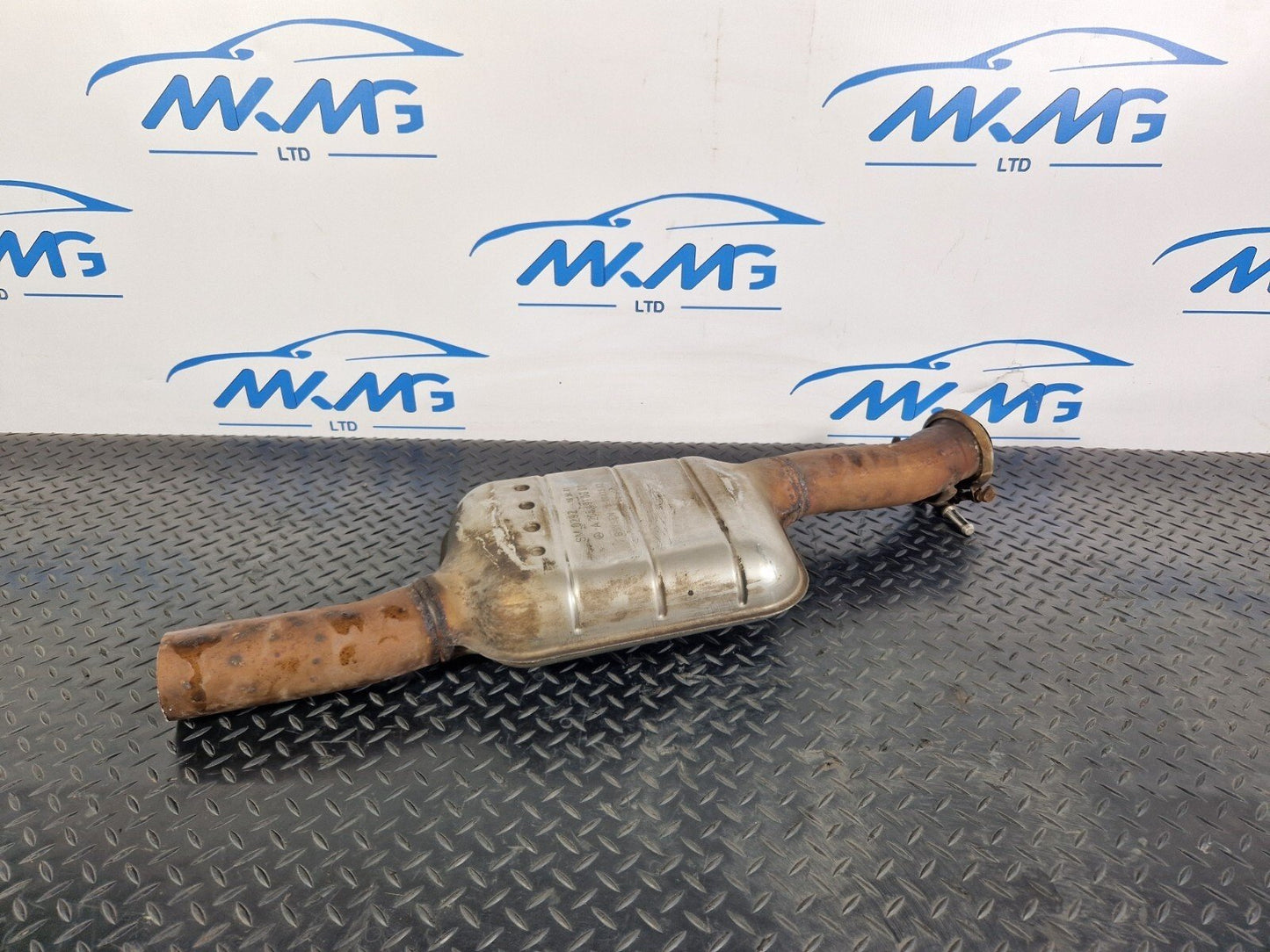 14-21  MERCEDES BENZ C-CLASS W205 EXHAUST MUFFLER SILENCER A2054910001