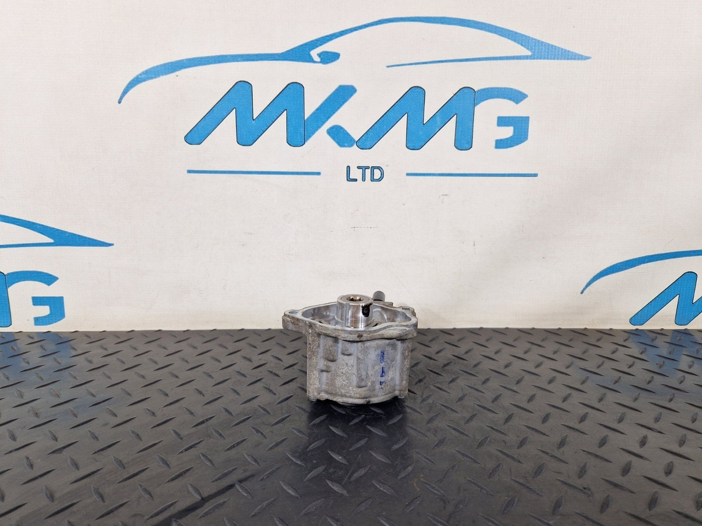 12-18 MERCEDES BENZ B-CLASS W246 GENUINE VACUUM PUMP A6512300565