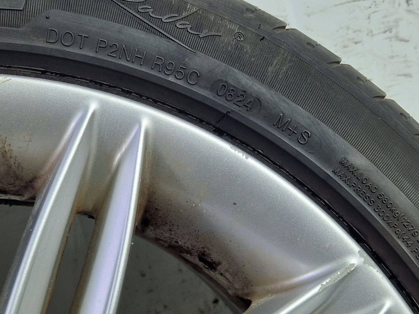 BMW 116i E87 17" Alloy Wheel with Tyre (Run-Flat) ~6mm 205/50/17