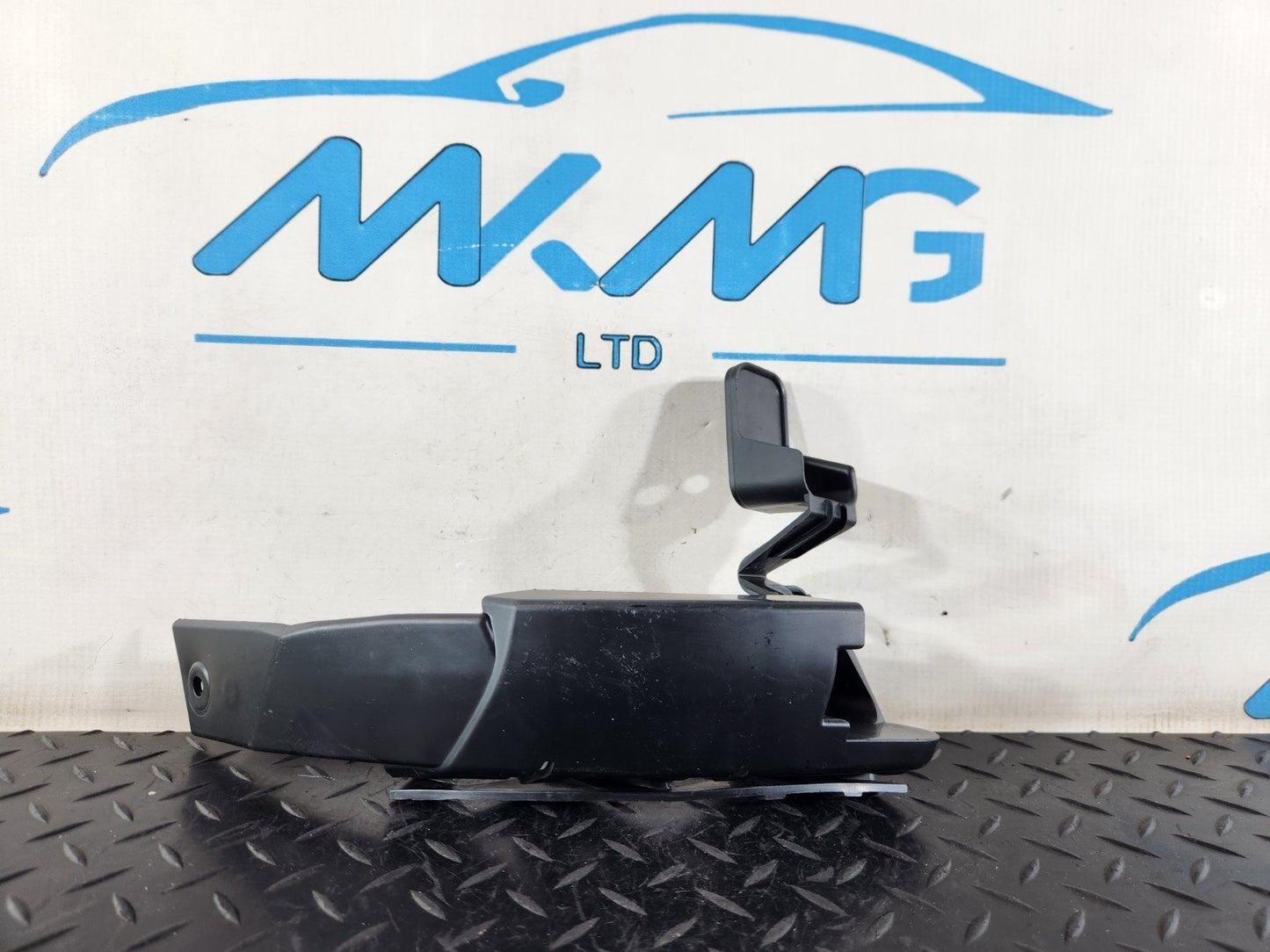 19-ON RANGE ROVER EVOQUE L551 REAR RIGHT O/S BUMPER BRACKET MOUNT K8D217A881A