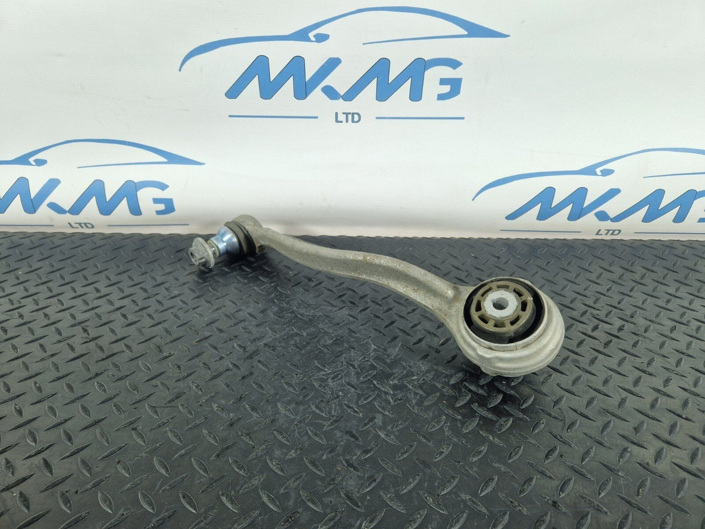 14-21 MERCEDES BENZ C200 W205 FRONT RIGHT LOWER CONTROL ARM WISHBONE A2053301405