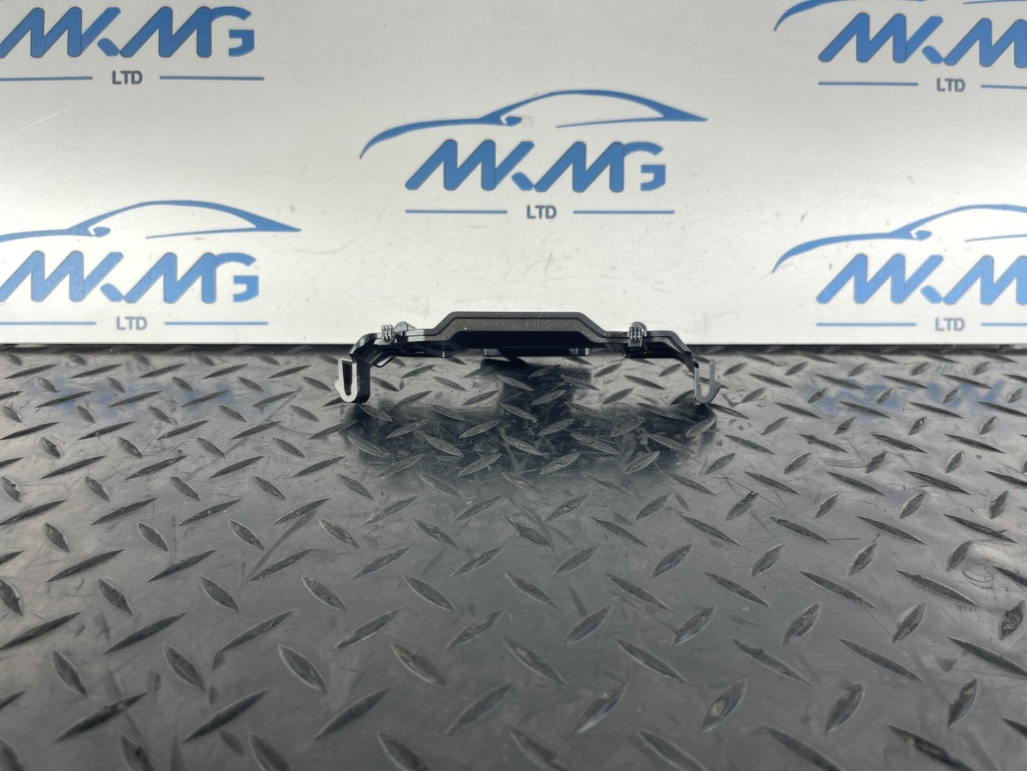16-23 AUDI A5 F5 SPORTBACK S-LINE B-Pillar Trim Panel Bracket Upper 8W8867191