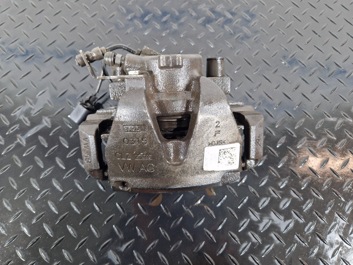 16-24 AUDI A5 F5 GENUINE FRONT LEFT PASSENGER SIDE BRAKE CALIPER 8W05DH
