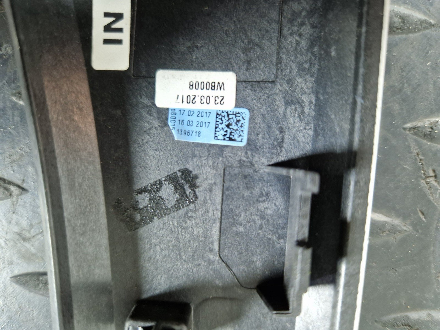 17-24 AUDI S5 F5 GENUINE OEM DASHBOARD CENTER TRIM COVER PANEL 8W2853189