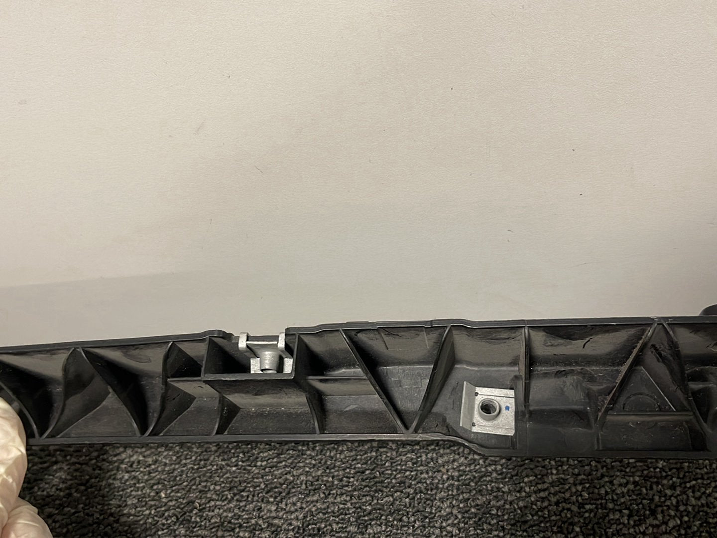 BMW 120d F40 Genuine Air Intake Duct Top Panel 7457057