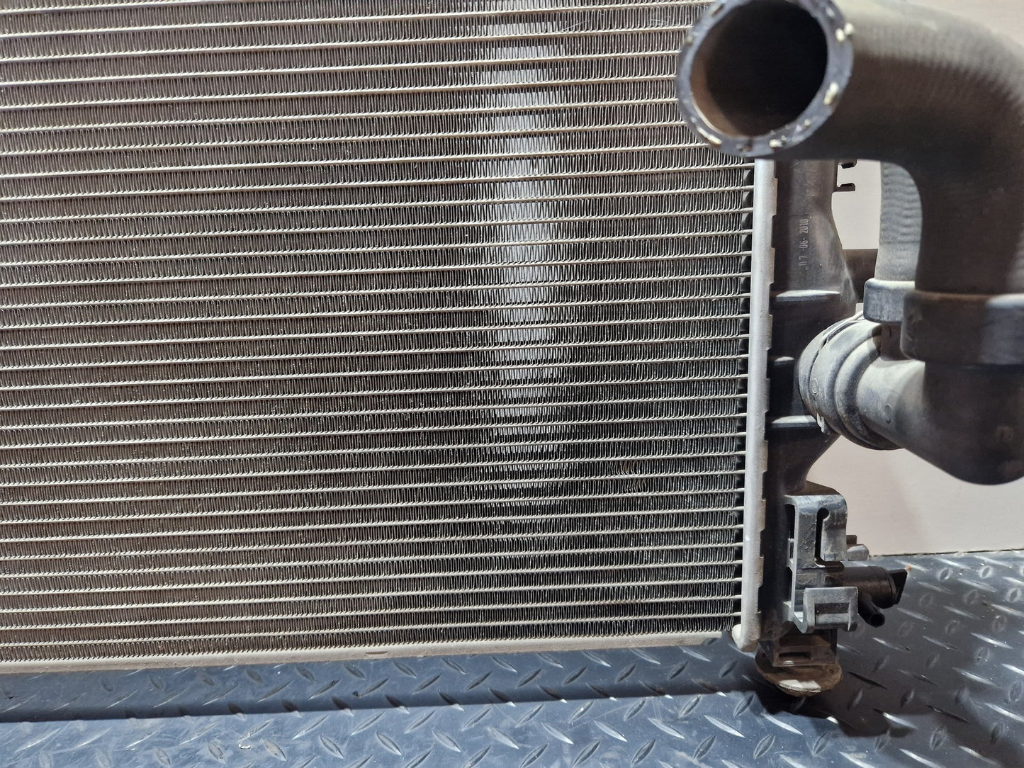 Vauxhall Astra 1.6L Petrol 85.0kw A16XER Genuine Water Coolant Radiator 13281773