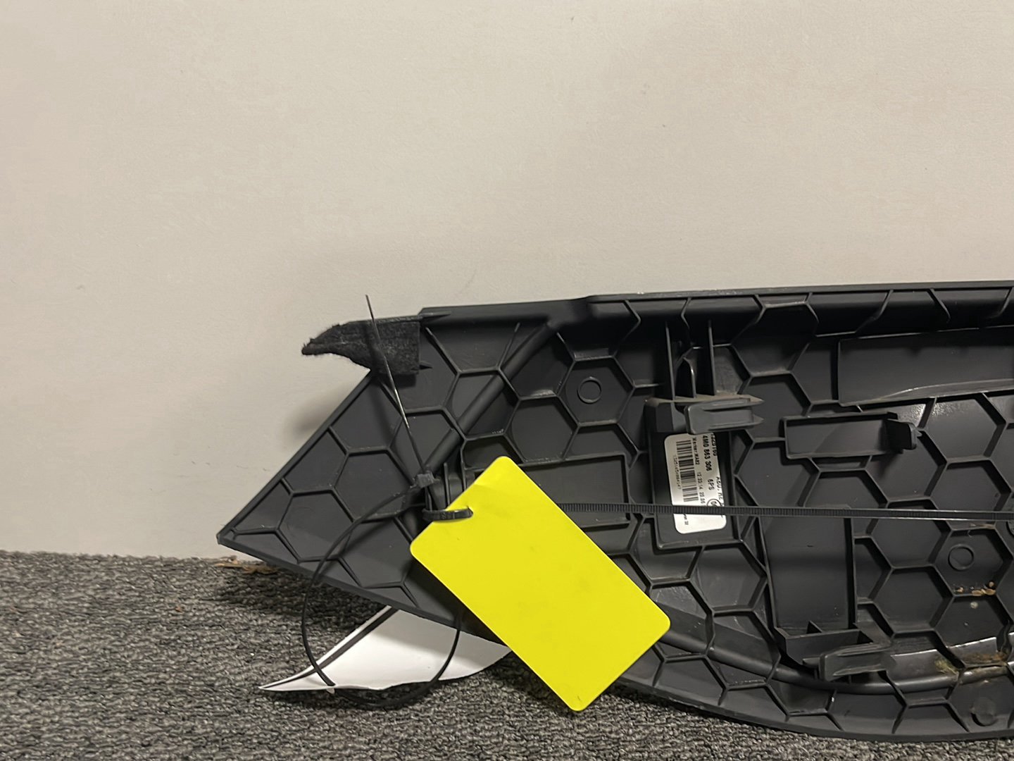 Audi Q7 4M Genuine Right O/S Driver Centre Console Side Trim 4M0863306
