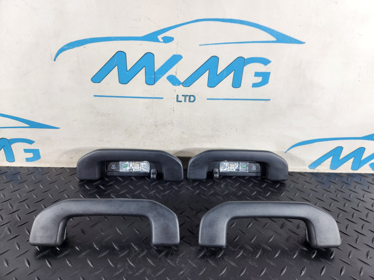 Mercedes B-Class W247 Roof Grab Handle Set a0998150039 a0998150000 a0998150100