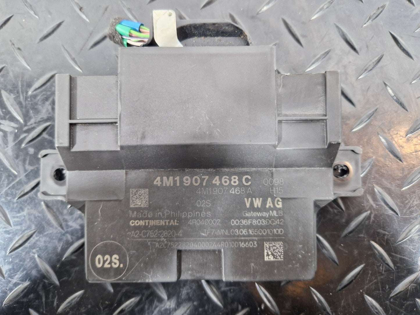 16-19 AUDI A4 B9 AVANT ULTRA SE GATEWAY CONTROL MODULE ECU B9 4M1907468C