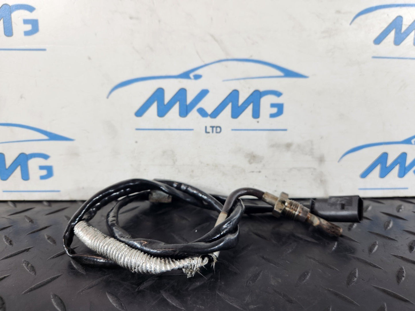 12-18 AUDI A6 C7 GENUINE EXHAUST GAS TEMPERATURE SENSOR 04L906088DR