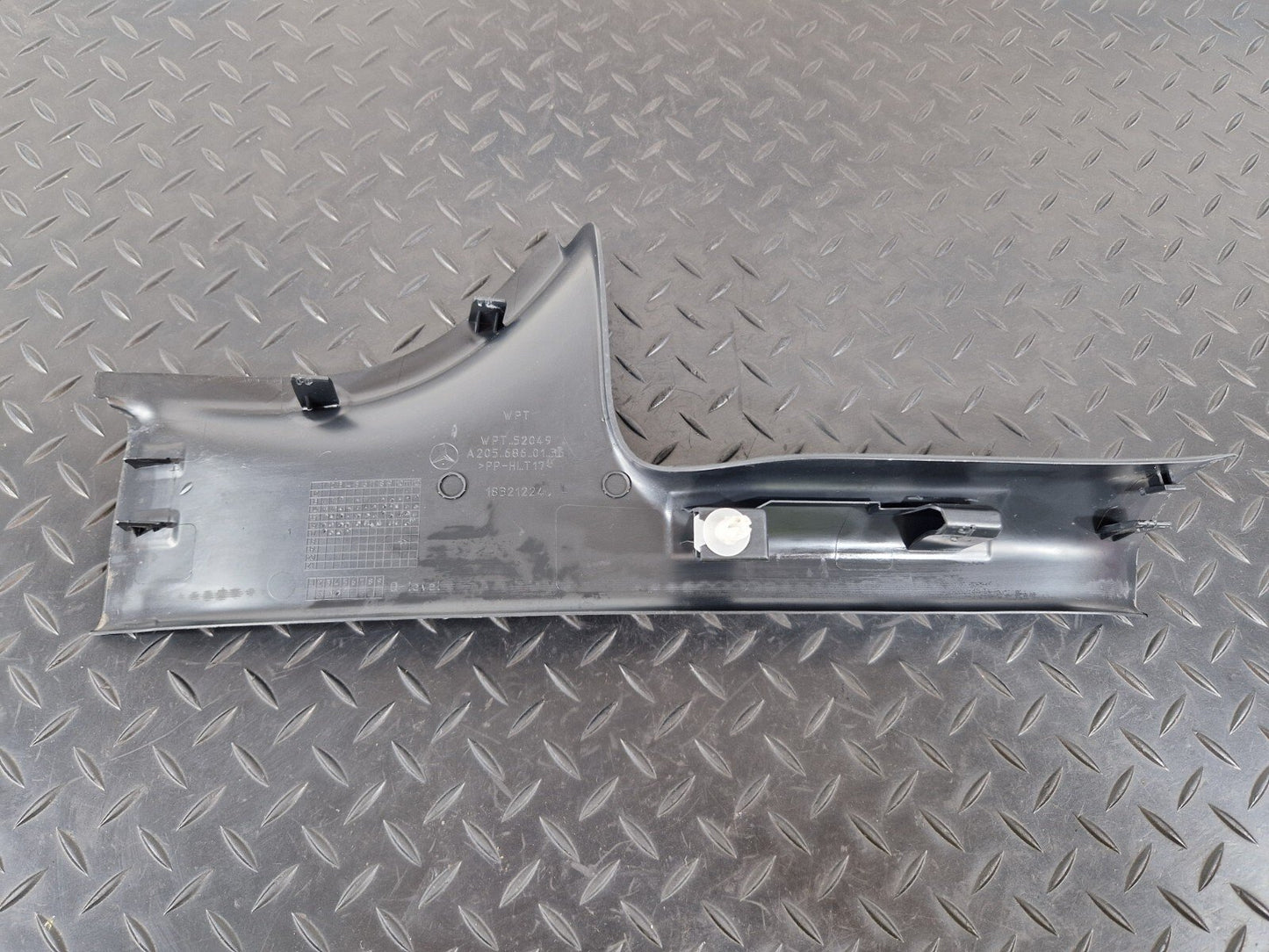 Mercedes-Benz Unknown Part Type A2056860136