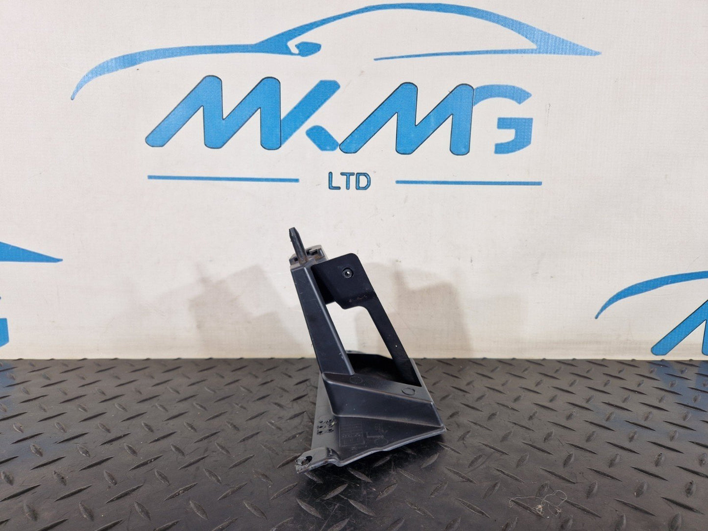 14-23 MERCEDES VITO W447 OEM FRONT RIGHT SIDE LAMP BRACKET A4476928801 1229539X