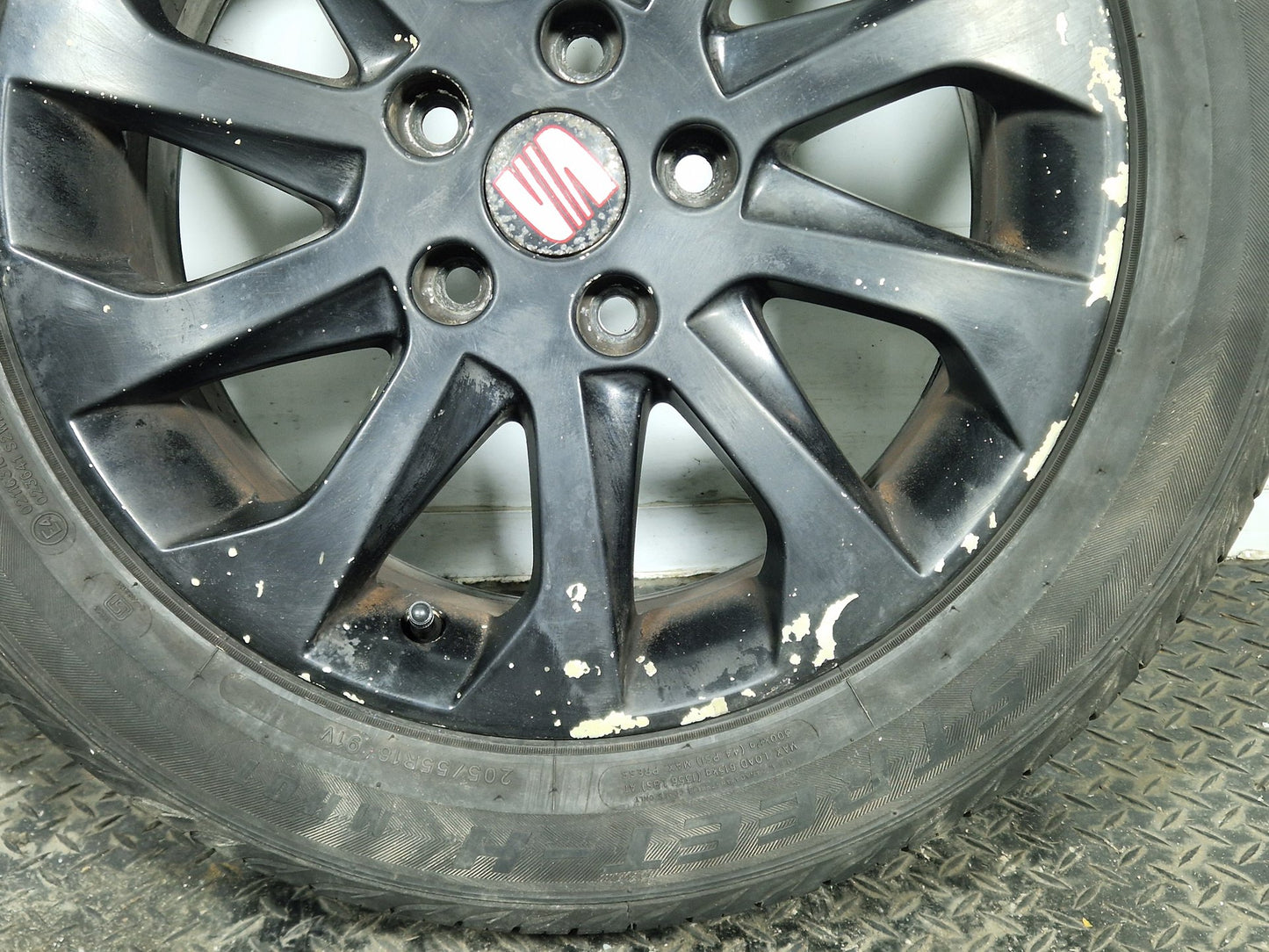 Seat Leon MK3 5F 16" Alloy Wheel with Tyre 6mm 205/55/16 5F0601025A