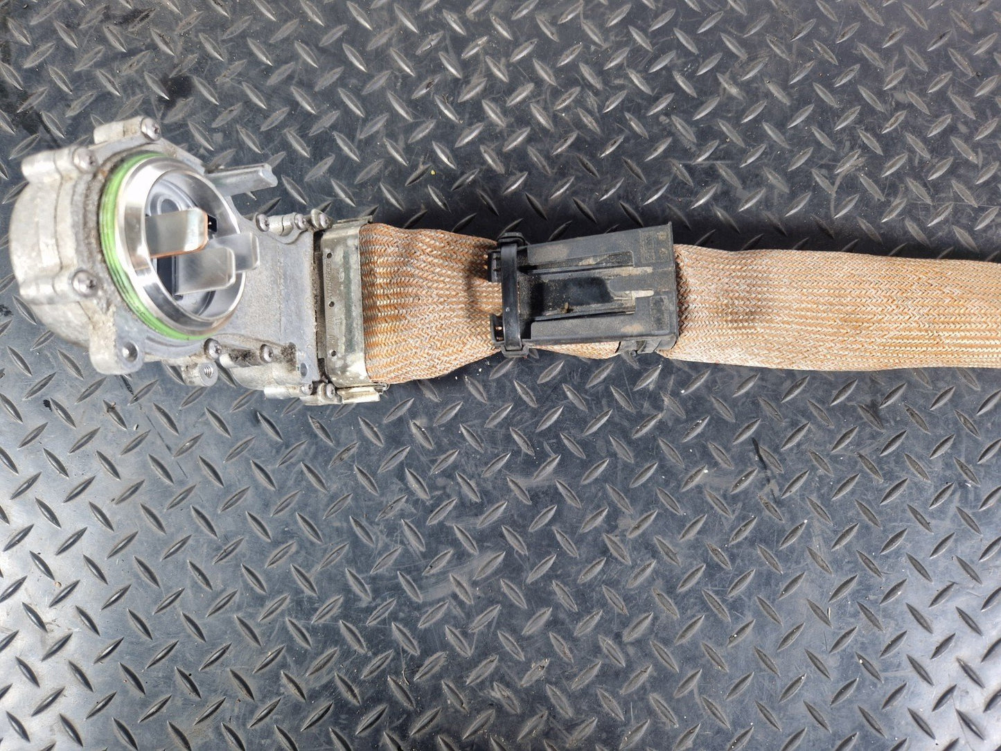 19-ON MERCEDES BENZ A CLASS EQ W177 POWER CONVERTER WIRING LOOM A1775408130