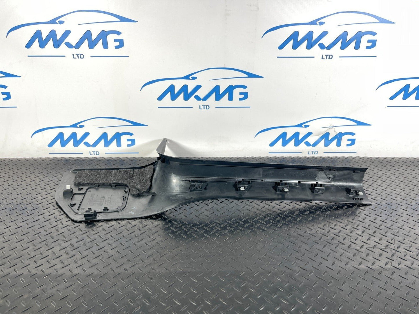 16-19 AUDI A4 B9 AVANT GENUINE FRONT LEFT SIDE FOOTWELL TRIM COVER 8W2867271