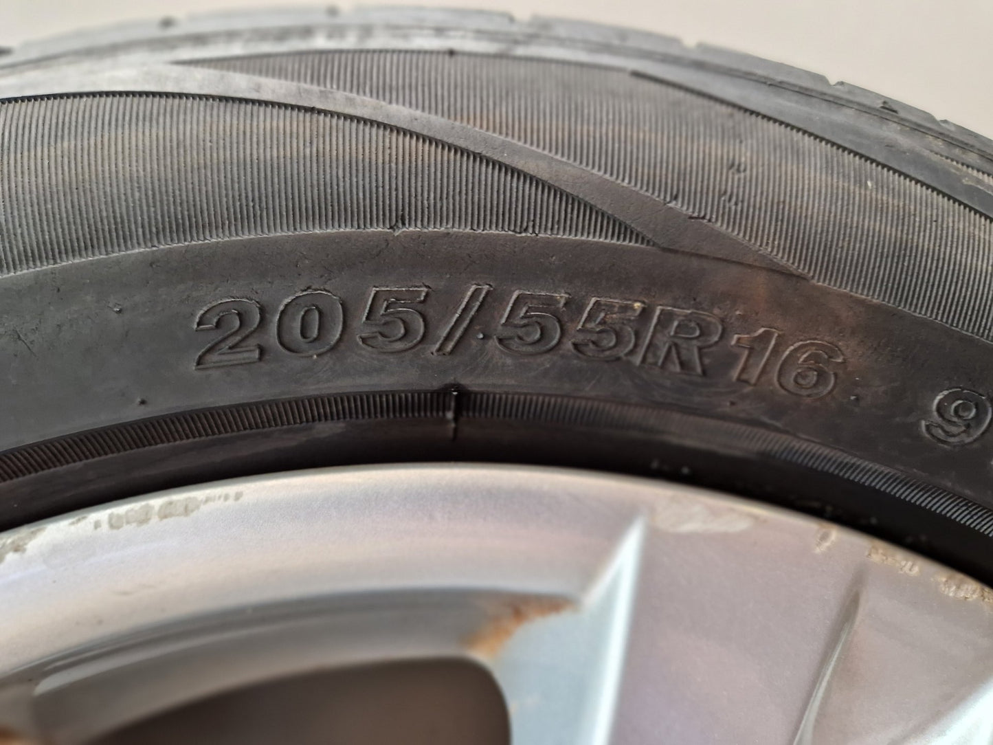 BMW 116i E87 16" Alloy Wheel with Tyre 205/55/16 ~5mm 6779696