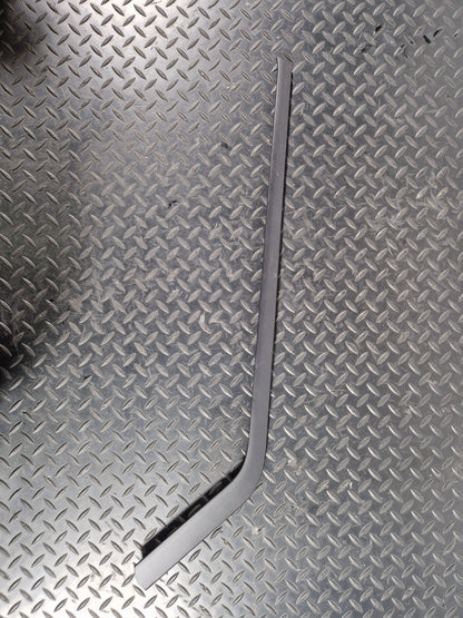 19-ON RANGE ROVER EVOQUE L551 REAR LEFT MOULDING TRIM K8D2045D71A
