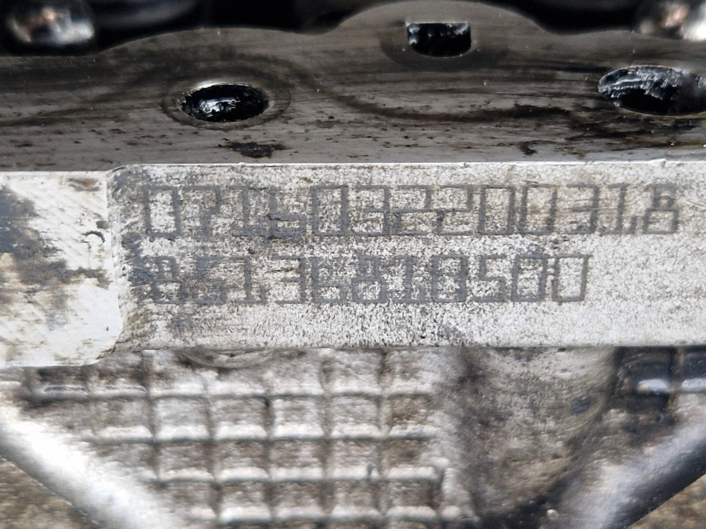 BMW 2 X1 SERIES F46 F45 F48 B47 DIESEL ENGINE CYLINDER HEAD 8513681