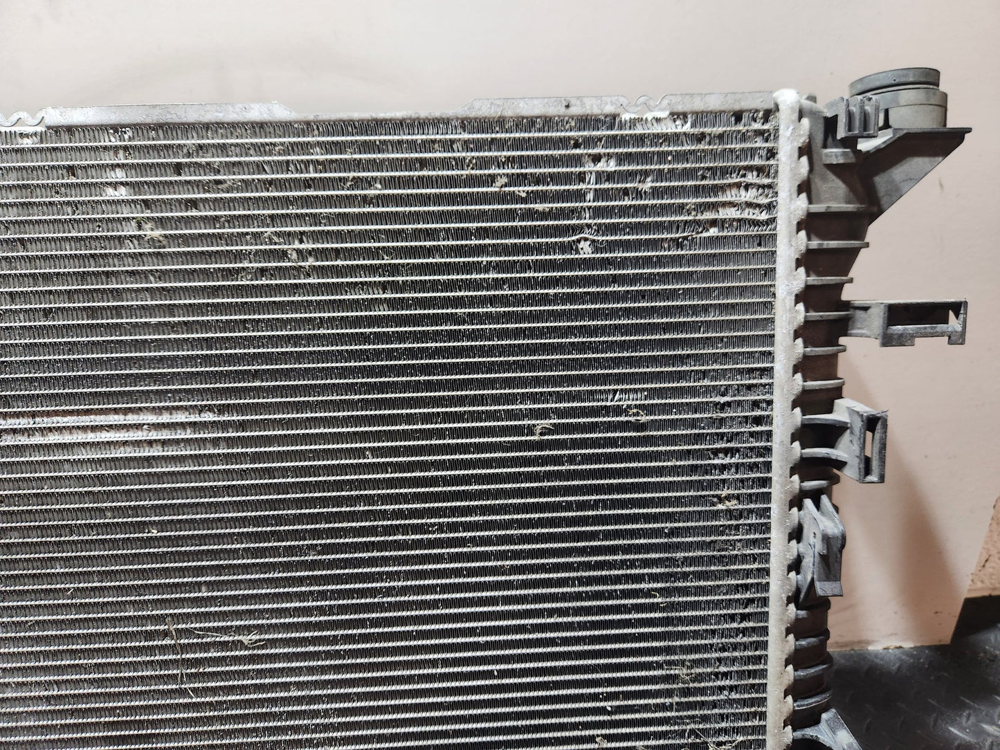 Audi A6 C7 Genuine Water Coolant Cooling Radiator 8K0121251H