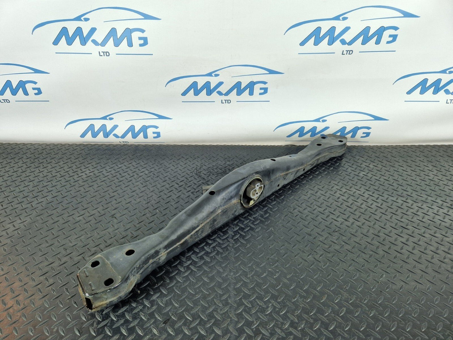 10-15 AUDI Q7 4L GENUINE GEARBOX SUPPORT MOUNT BRACKET 7P6399225C