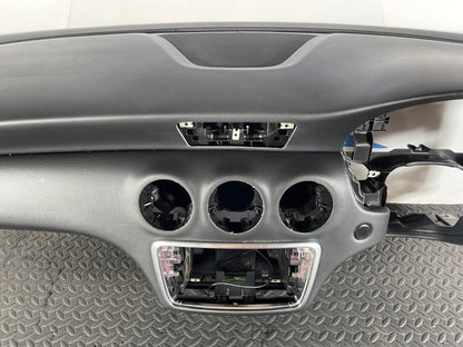 12-18 MERCEDES A-W176 AMG DASHBOARD PANEL WITH LEFT SIDE AIR BAG A1768600002