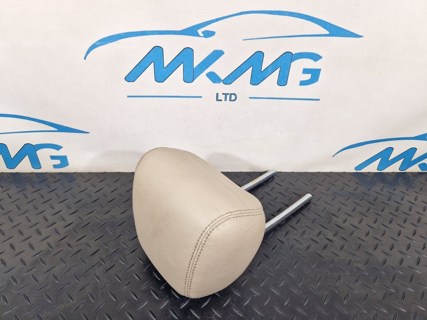 14-21 MERCEDES-BENZ C-CLASS C250D W205 REAR SEAT CENTER LEATHER HEAD REST