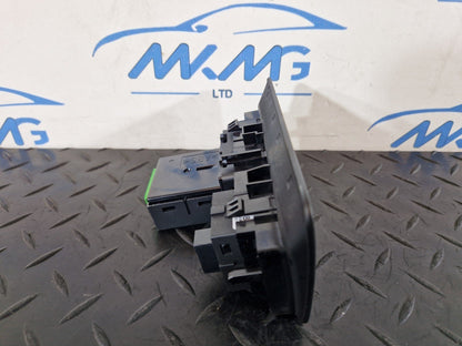 19-ON RANGE ROVER EVOQUE L551 GENUINE TAILGATE RELEASE SWITCH FK72-11654-AC