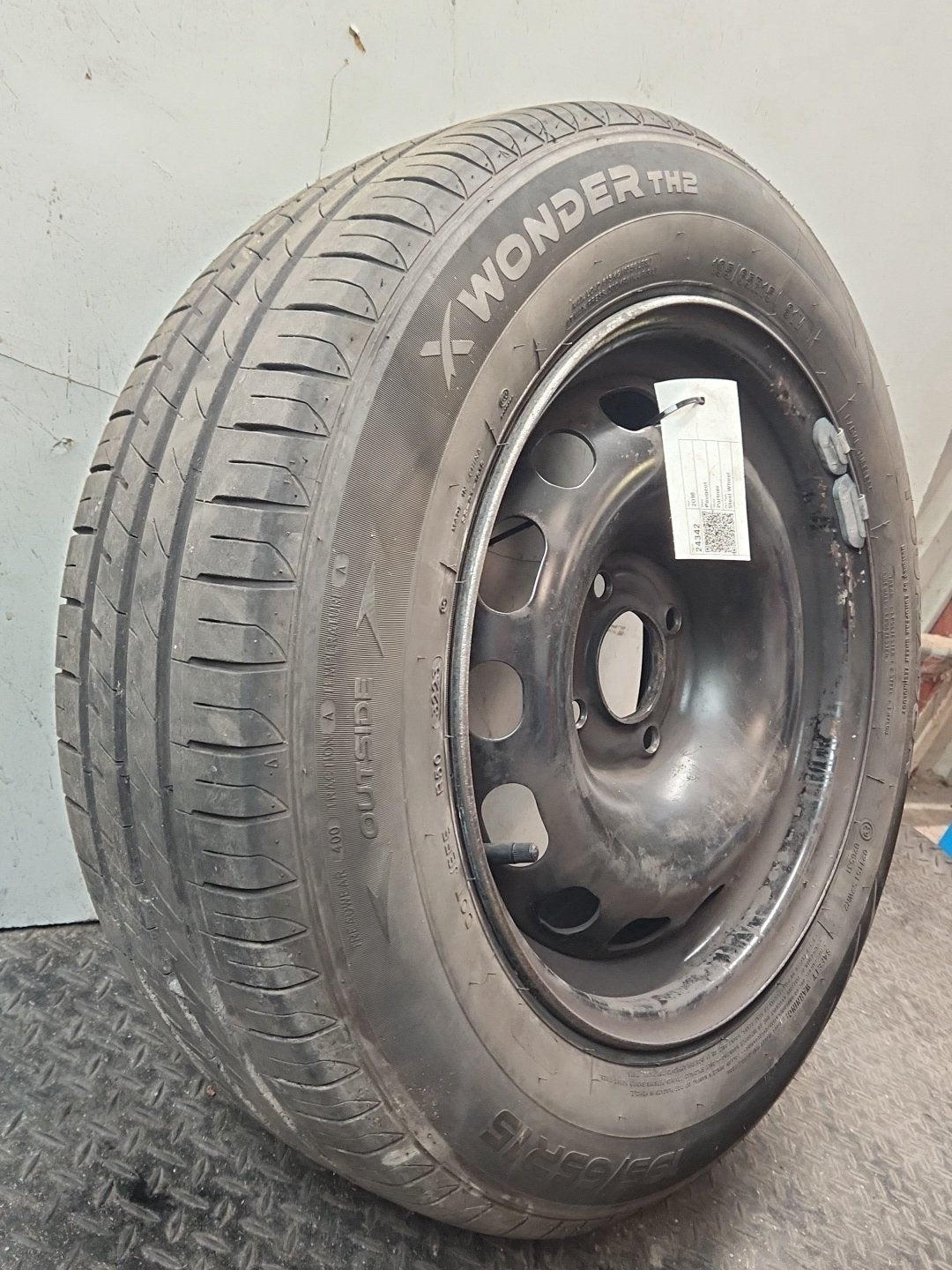 Peugeot Partner B9 Cargo Van 15" Steel Wheel with Tyre ~5mm 195/65/15