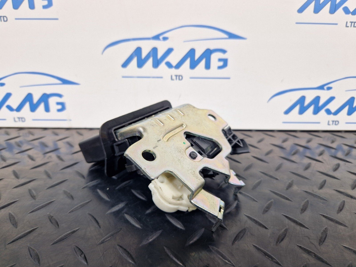 Audi Unknown Part Type 3G0827503A