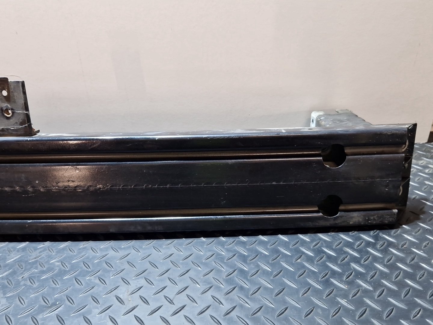 Vauxhall Mokka MK1 (G1U0) SUV Genuine Front Bumper Bar Reinforcement Crash Bar