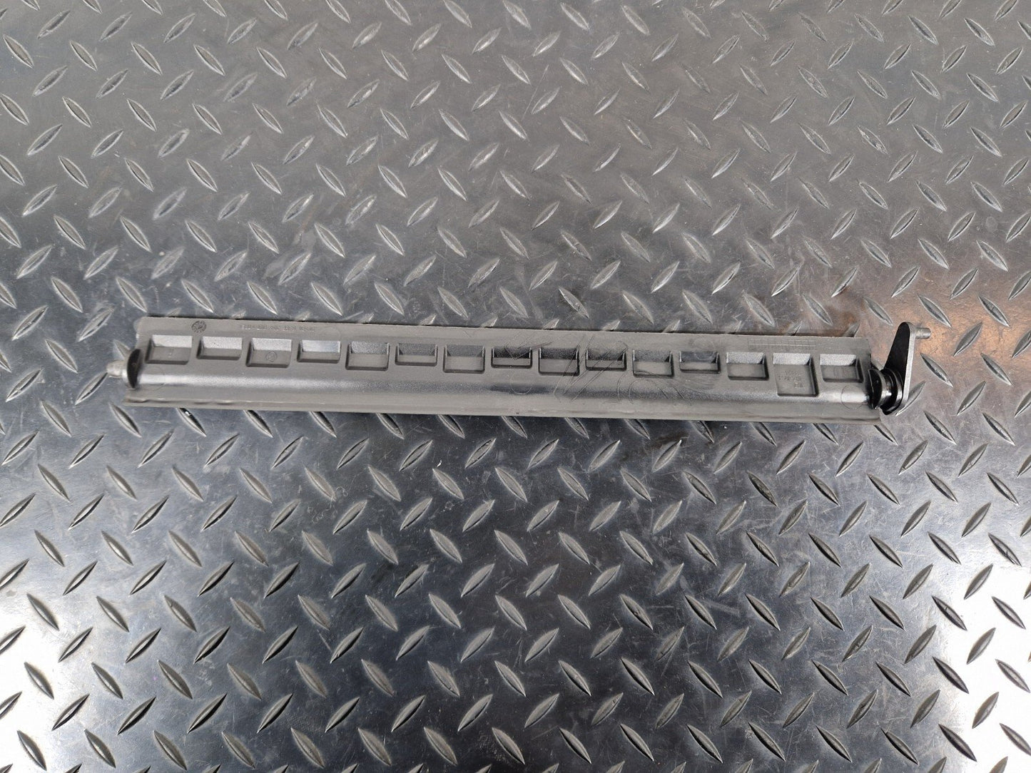 14-21 BMW 2 SERIES GRAN TOURER F45 F46 AIR DUCT SHUTTER GRILL FLAP 10R 8499973