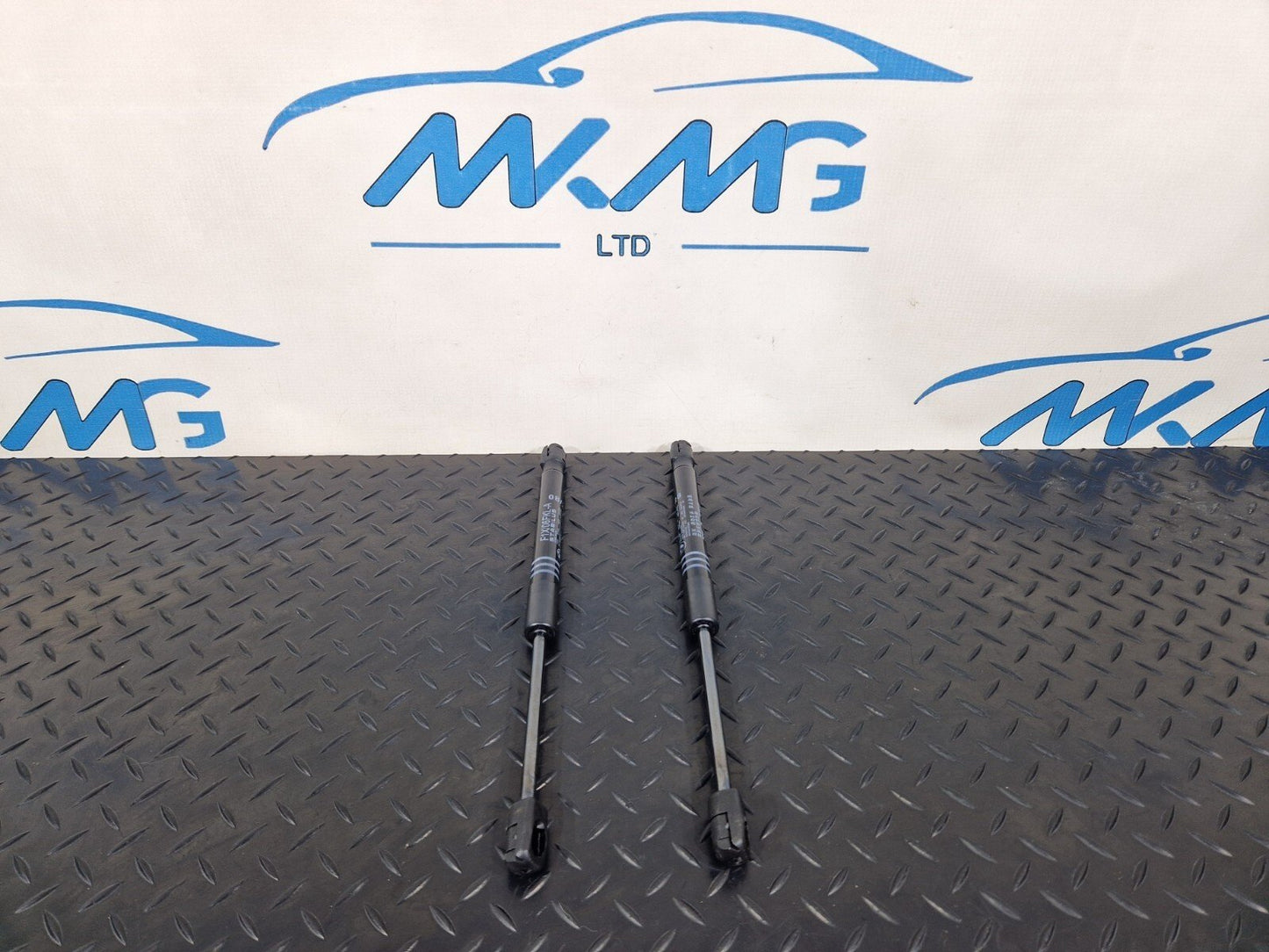 11-18 BMW 6 SERIES F06 RHD BONNET HOOD GAS STRUTS 51237309117