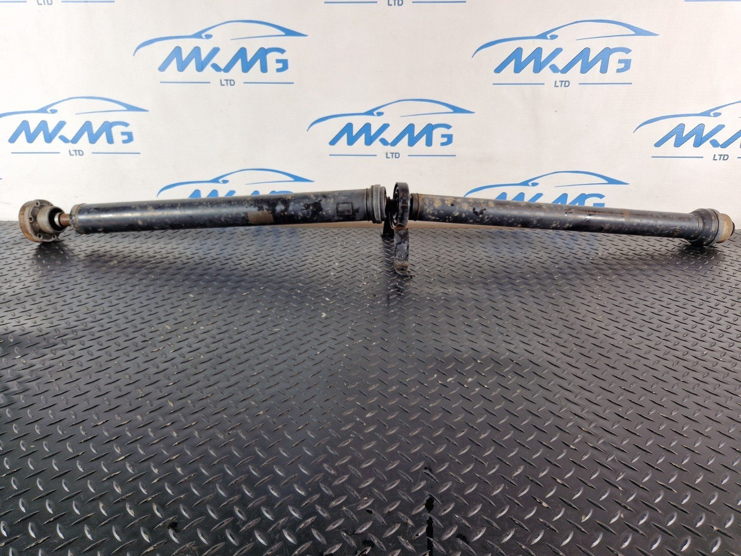 16-19 AUDI A4 B9 GENUINE 2.0TDI QUATTRO AUTOMATIC PROPSHAFT 8W0521101