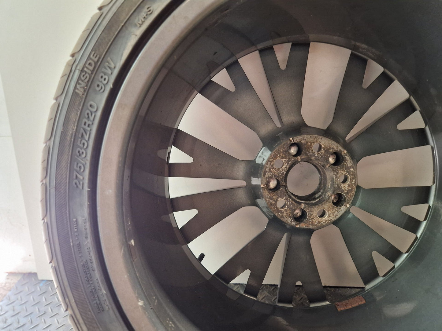 Audi A7 4G 20" Alloy Wheel with Tyre 275/35/20 ~5mm 4G8601025AE