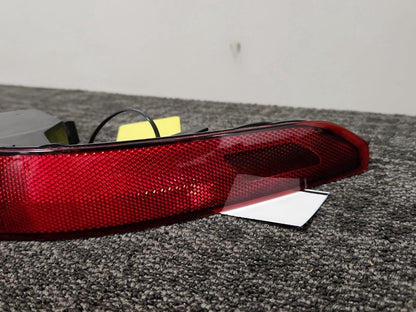 Audi Q7 4M Right O/S Rear Bumper Light Reflector Lamp Lens 4M0945096